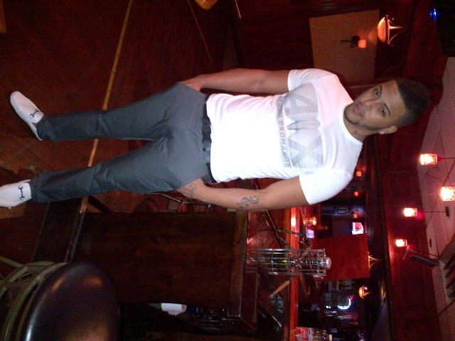 Date this young United States man El from Jersey City US12414