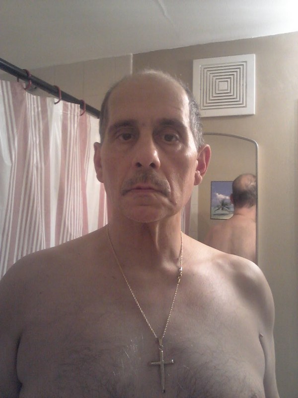 Date this georgeous United States man Nicholas from New York US12521