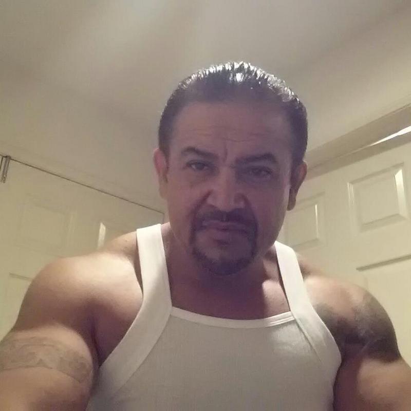 Date this happy United States man Travieso69 from Newport Beach US12525