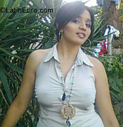 Date this charming El Salvador girl Amanda from San Salvador SV38
