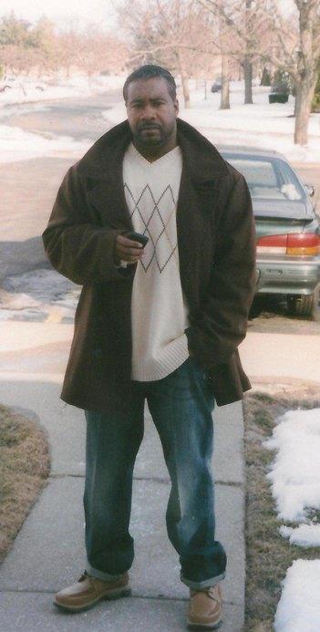 Date this athletic United States man Nino from Detroit US12615