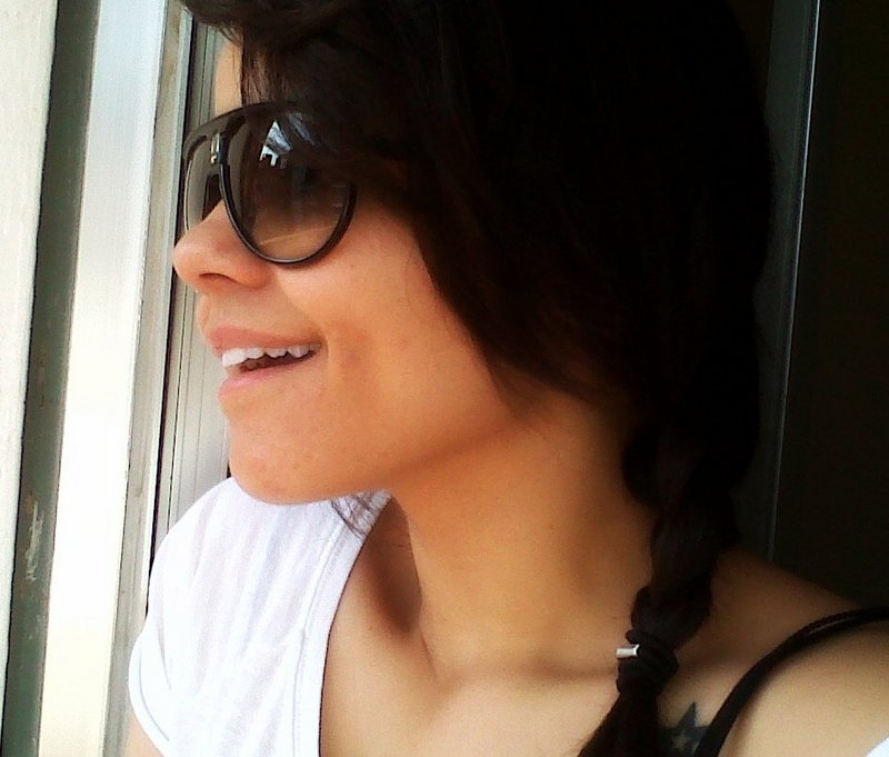 Date this happy Spain girl Lya from  ES229