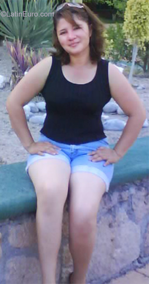 Date this charming Mexico girl LIZ from Puebla MX689
