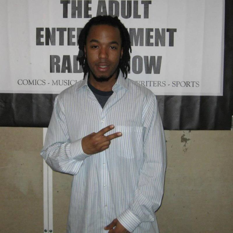 Date this stunning United States man Row from Boston US12868