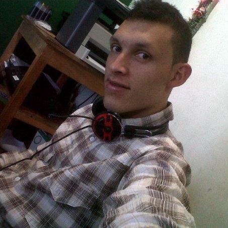 Date this georgeous Colombia man Kristian from Pereira CO10219