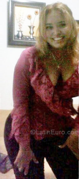 Date this hot Panama girl Kelly from Panama City PA278