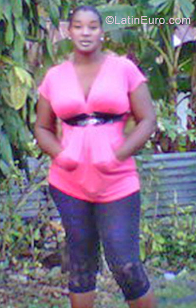 Date this stunning Jamaica girl Suzan from Kingston JM531