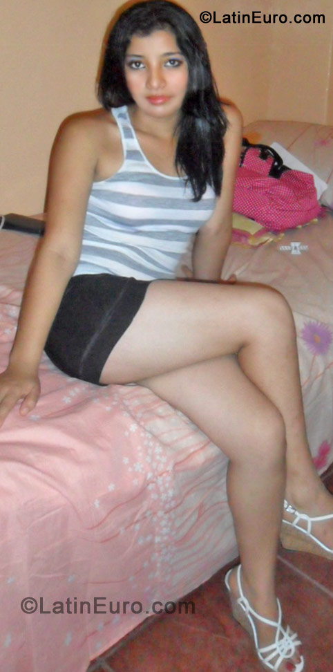 Date this delightful Honduras girl Rity from Santa Rosa HN673
