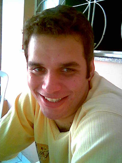 Date this georgeous Brazil man Alex from Governador Valadares BR6767