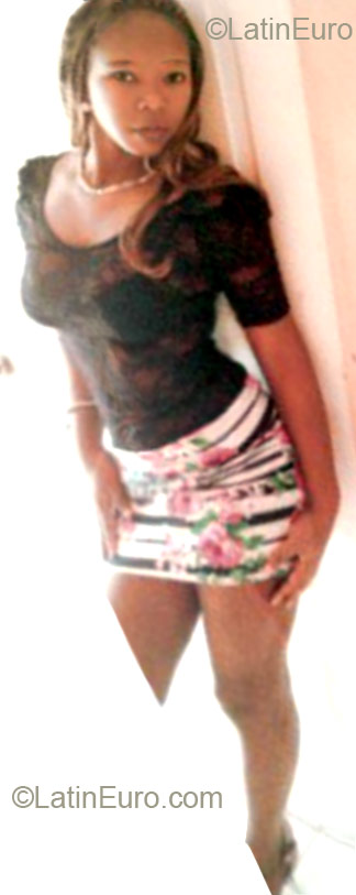 Date this young Honduras girl Ingrid from La Ceiba HN681