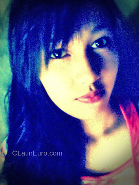 Date this athletic Philippines girl Lady from San Jose City PH483