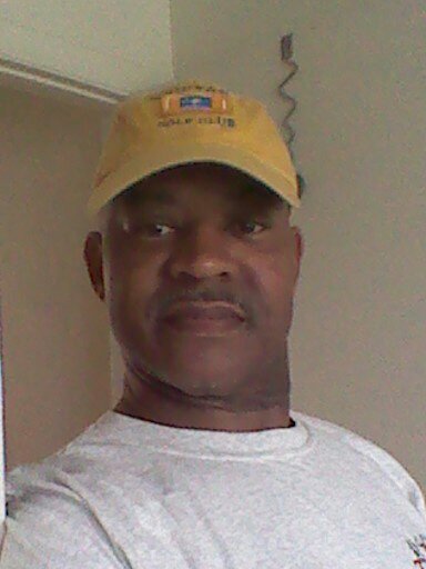 Date this happy United States man Jon Pierre from Gulf Breeze US13421