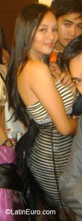 Date this nice looking Philippines girl Eulu from Tacloban PH499