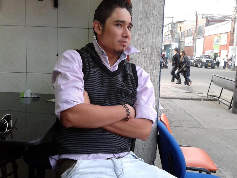 Date this georgeous Colombia man Fredy armando c from Bogota CO10922