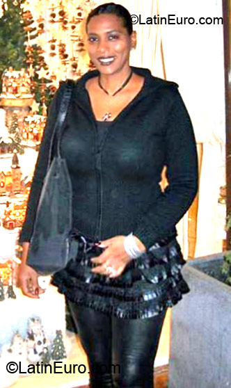 Date this hot Brazil girl Marcia from Salvador BR7031