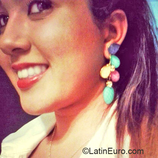 Date this happy Bolivia girl Gabriella Olive from Santa Cruz De La Sierra BO13