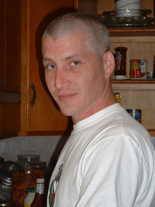 Date this lovely United States man Tommy4you from Littlestown US13530