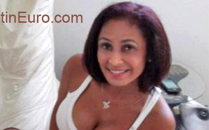 Date this charming Brazil girl Wandirce from Rio De Janeiro BR7073
