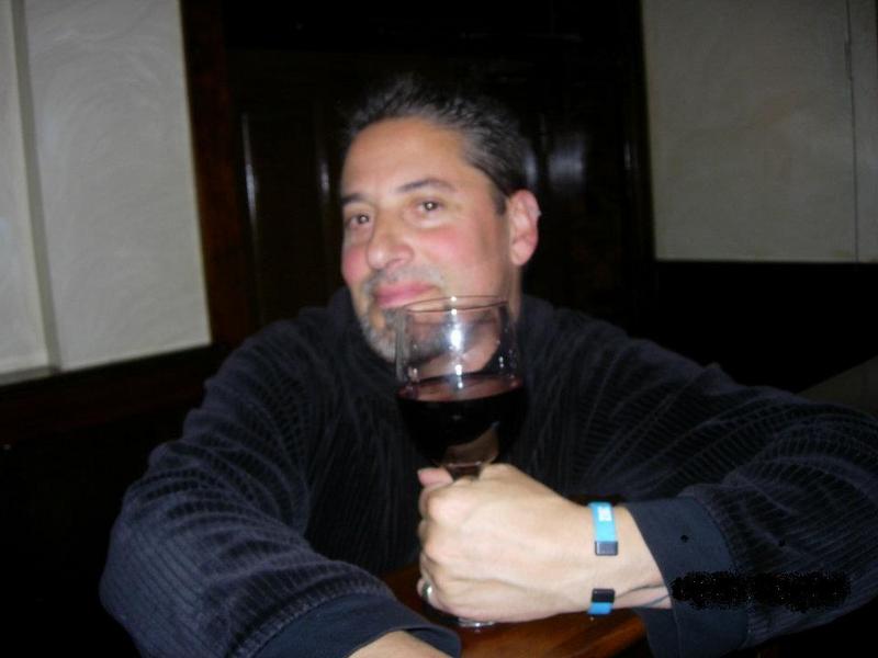 Date this tall United States man Dmo from San Francisco US13589