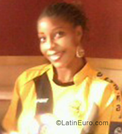 Date this funny Honduras girl Cynthia from La Ceiba HN768