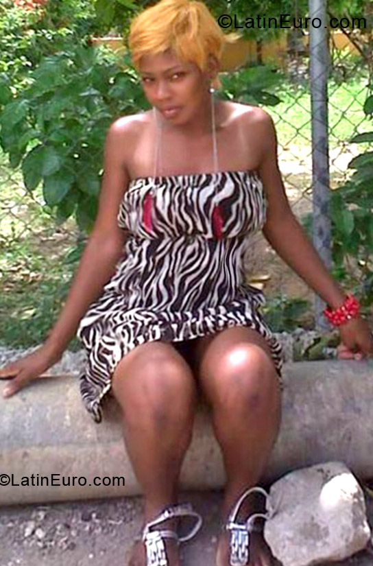 Date this funny Jamaica girl Kristina from Kingston JM804