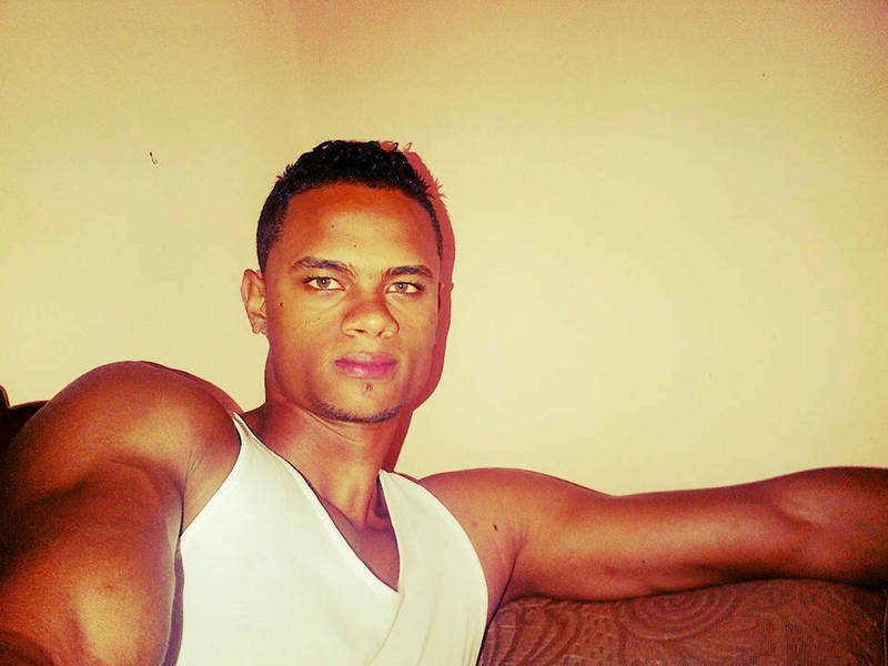 Date this stunning Dominican Republic man Arismel from Santo Domingo DO12832