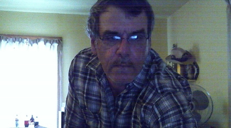 Date this good-looking United States man James from Louisville US13672