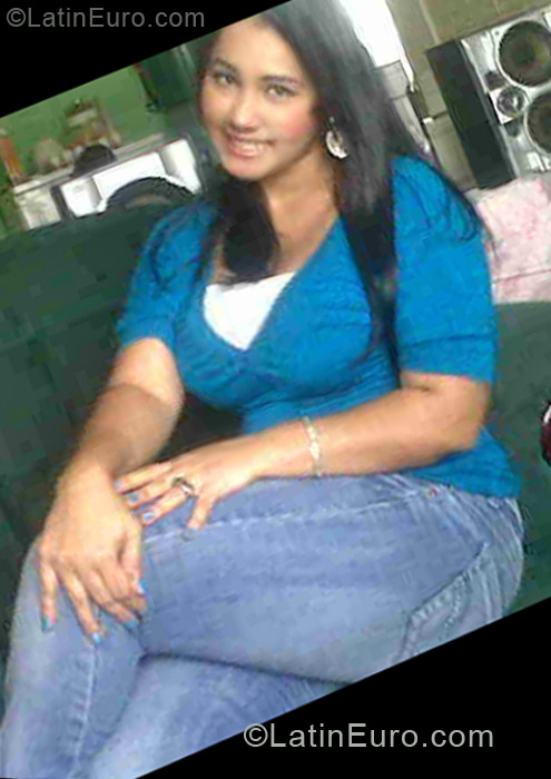 Date this tall Honduras girl Marilyn from San Pedro Sula HN895