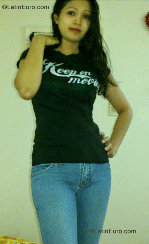 Date this stunning Philippines girl Juvylin from Manila PH521