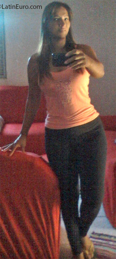 Date this tall Brazil girl Aparecida from Uberlandia BR7316