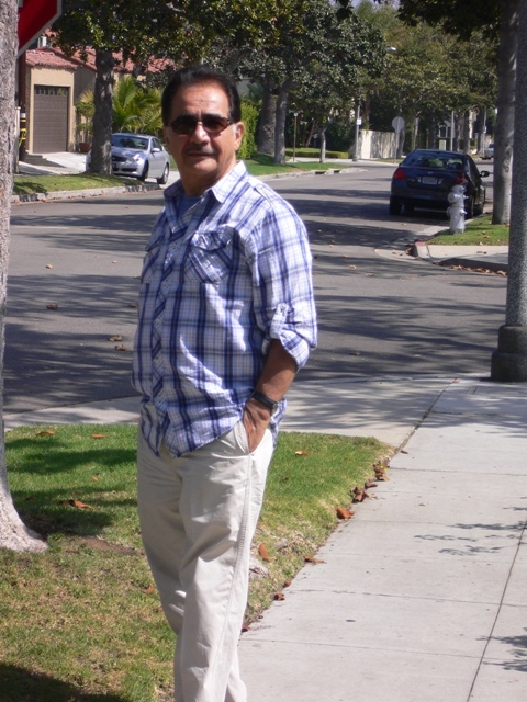 Date this voluptuous United States man Ardorix from Los Angeles US13815