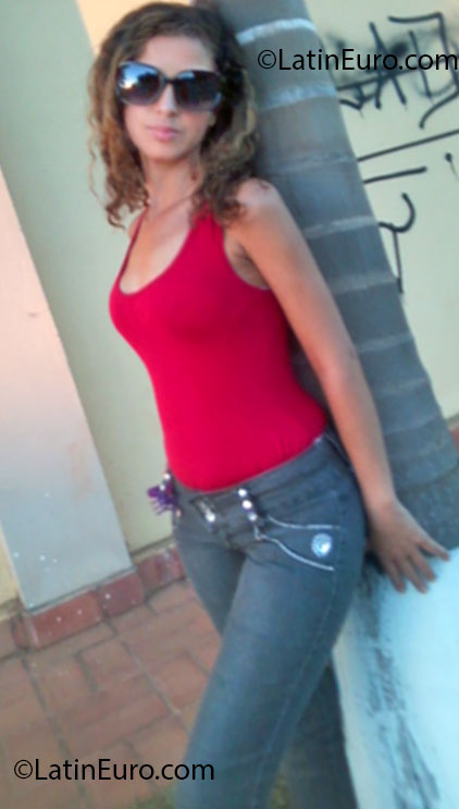 Date this cute Brazil girl Pollyana from Uruacu BR7347