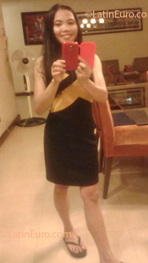 Date this passionate Philippines girl Neriza from Iloilo City PH531