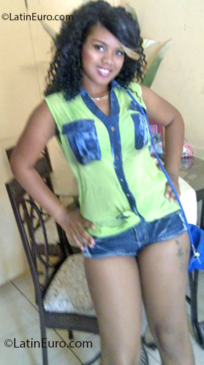 Date this fun Jamaica girl Tracey from Montego Bay JM956