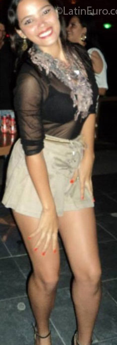 Date this hard body Brazil girl Sophia from Recife BR7423