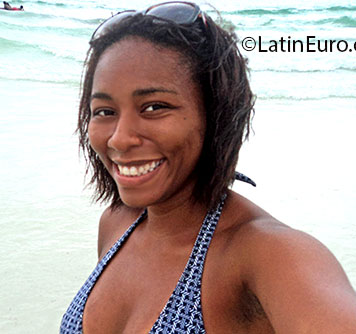 Date this delightful Brazil girl Aline from Rio de Janeiro BR7439