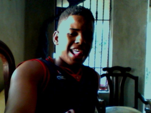 Date this nice looking Dominican Republic man Rafael frias from Santo Dimingo DO14888