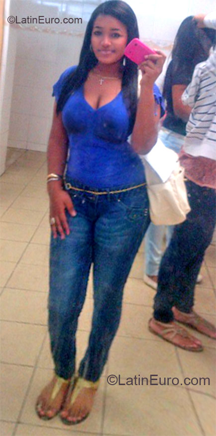 Date this delightful Panama girl Shantal from Panama City PA341