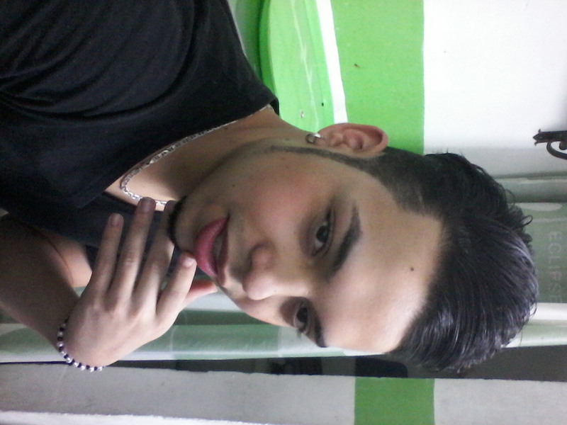 Date this foxy Colombia man Andres muoz from Medellin CO12551