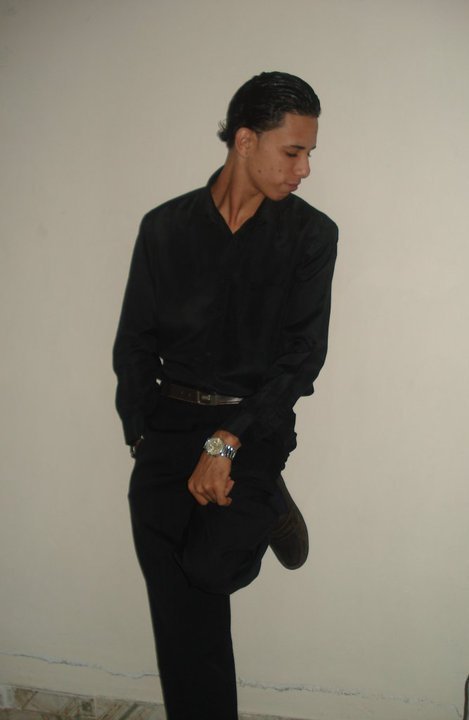 Date this charming United States man ROBERTO CARLOS from Santiago US14145