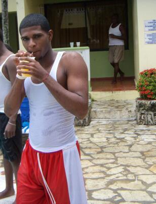 Date this pretty Dominican Republic man Felix antonio from Santo Domingo DO15475