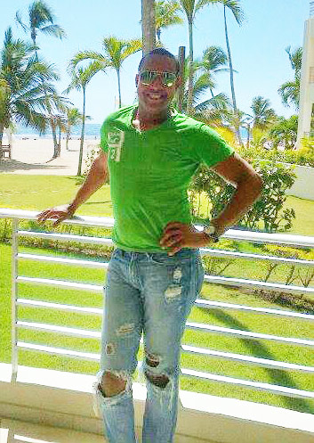 Date this pretty Dominican Republic man Miguel Angel from Santo Domingo DO15557