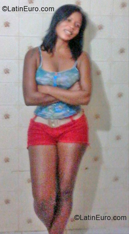 Date this pretty Brazil girl Gilmara from Recife BR7737