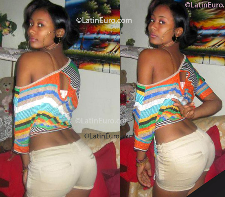 Date this exotic Dominican Republic girl Marilenny from Barahona DO16091