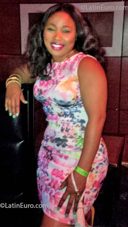 Date this voluptuous Jamaica girl Christine from Port Antonio JM1229