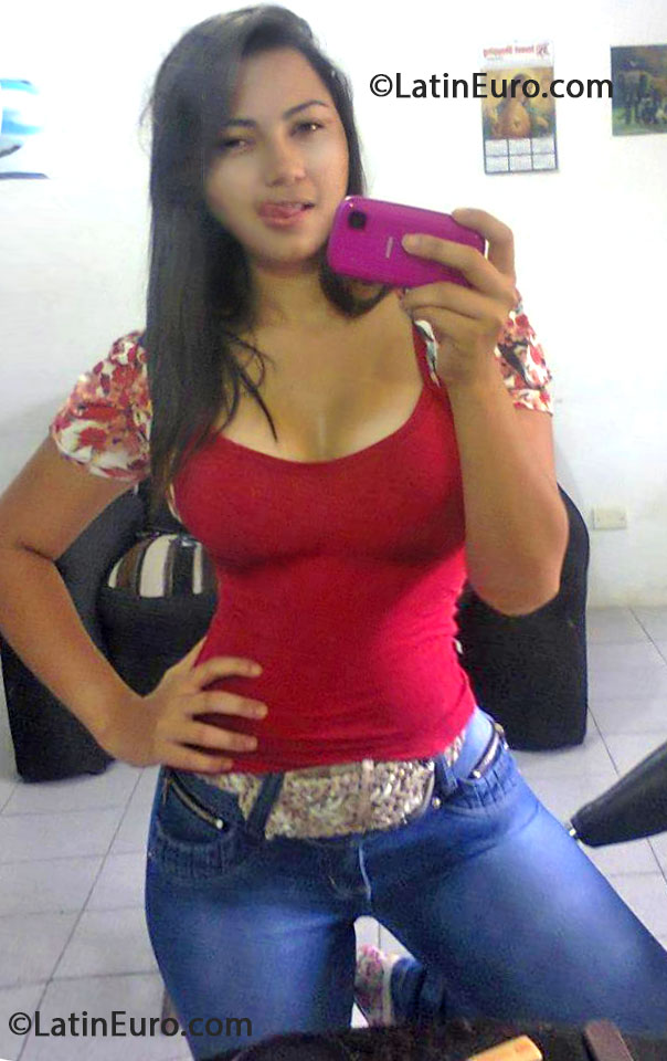 Date this gorgeous Brazil girl Silvania from Belo Jardim BR7903