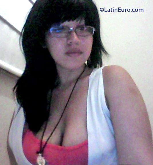 Date this hard body Peru girl Fernanda from Lima PE823
