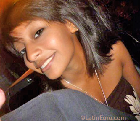 Date this georgeous Nicaragua girl Valeria from Masaya NI146
