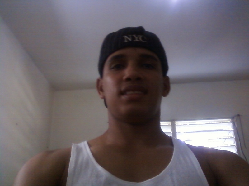 Date this attractive Dominican Republic man Deivi from Santo Domingo DO16862