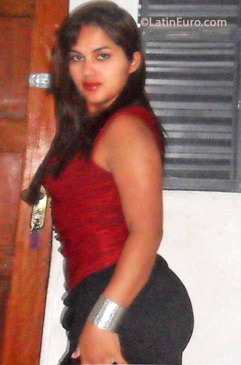 Date this attractive Brazil girl Val from Santana BR8073